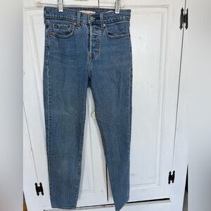 Levi’s wedgie style-